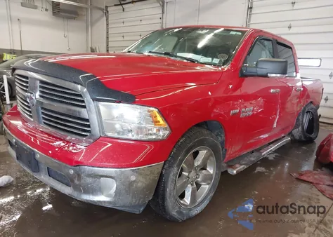 2018 Ram 1500 Big Horn 4X4 5'7 Box z USA, uszkodzony, nr VIN 1C6RR7LTXJS333363